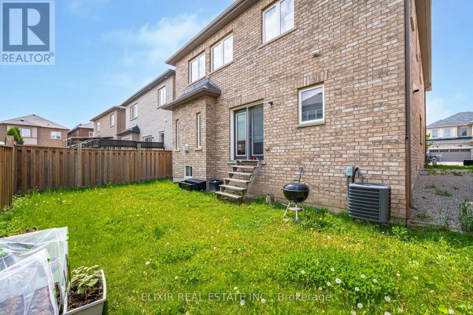 59 Lola Crescent, Brampton, Ontario L7A 4J8 - Photo 33 - W12606562