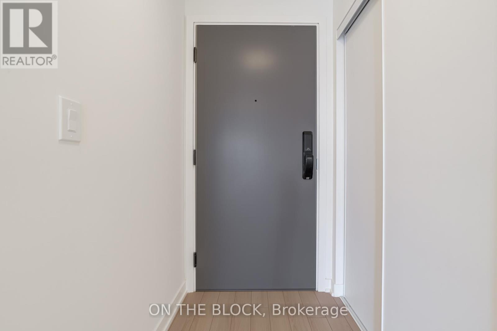 507 - 3071 Trafalgar Road, Oakville, Ontario  L6H 8C6 - Photo 6 - W12606618