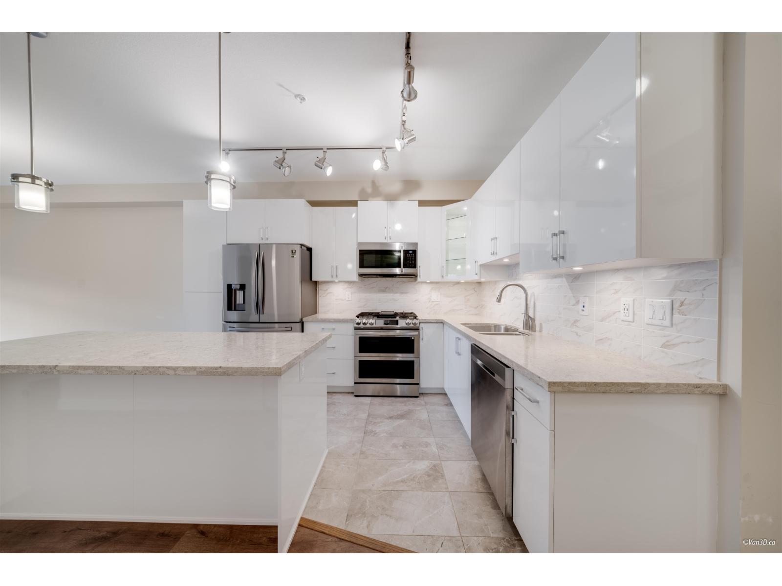 305 8561 203a Street, Langdale, British Columbia  V2Y 3L7 - Photo 3 - R3072584