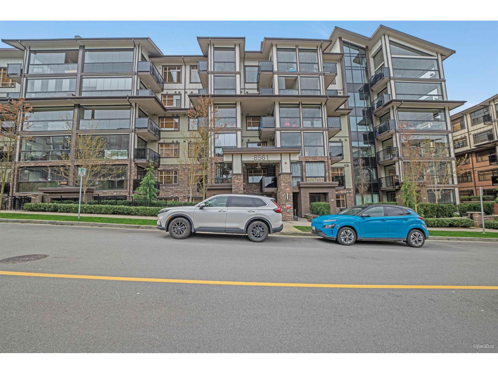 305 8561 203a Street, Langdale, British Columbia  V2Y 3L7 - Photo 1 - R3072584