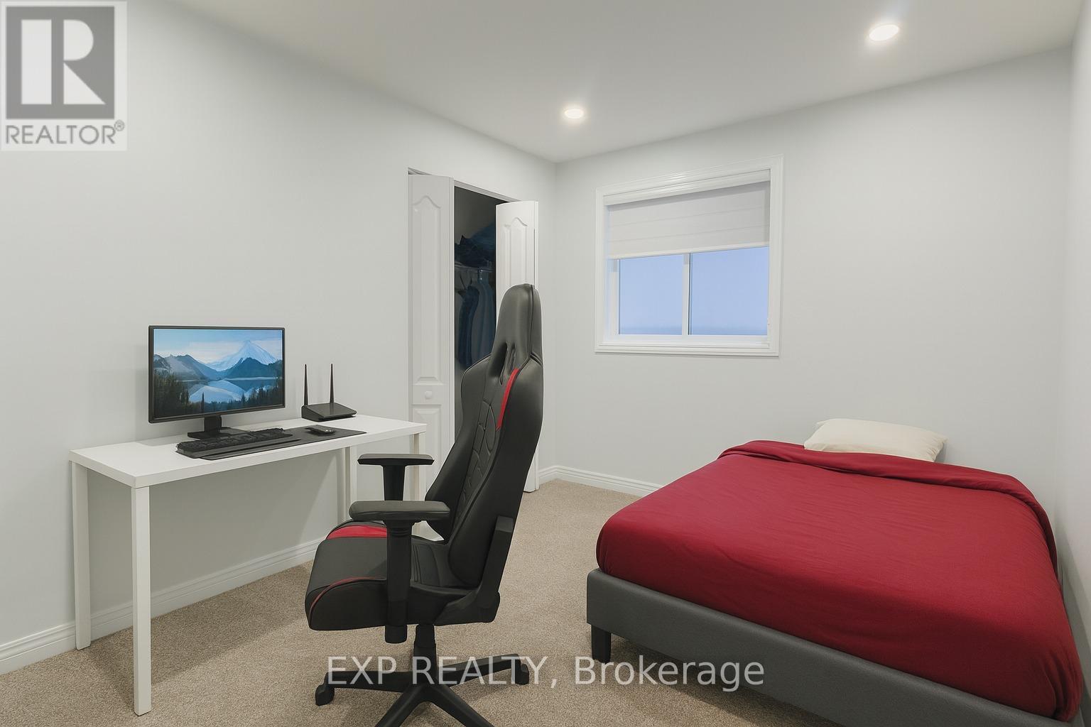 Upper - 235 Pineland Court, Waterloo, Ontario  N2T 2S3 - Photo 12 - X12598976