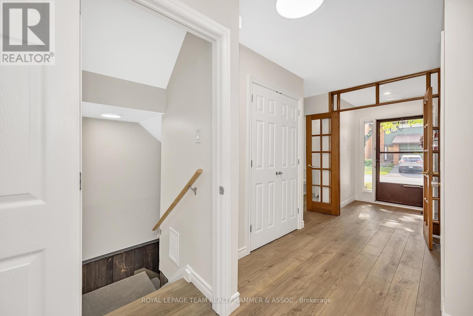 8 Chisholm Court, Ottawa, Ontario  K2K 1E2 - Photo 16 - X12582568