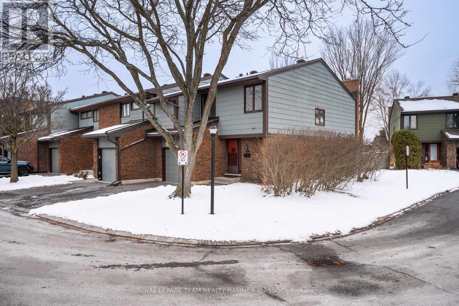 8 Chisholm Court, Ottawa, Ontario  K2K 1E2 - Photo 2 - X12582568