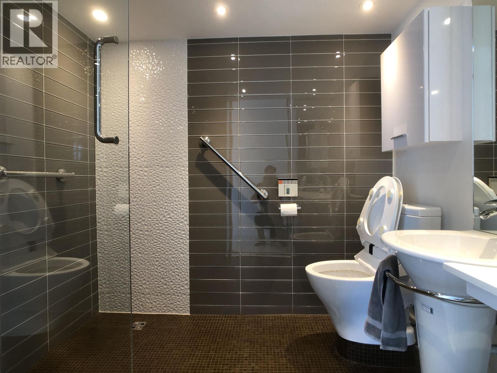 1901 1383 Marinaside Crescent, Vancouver, British Columbia  V6Z 2W9 - Photo 13 - R3072586