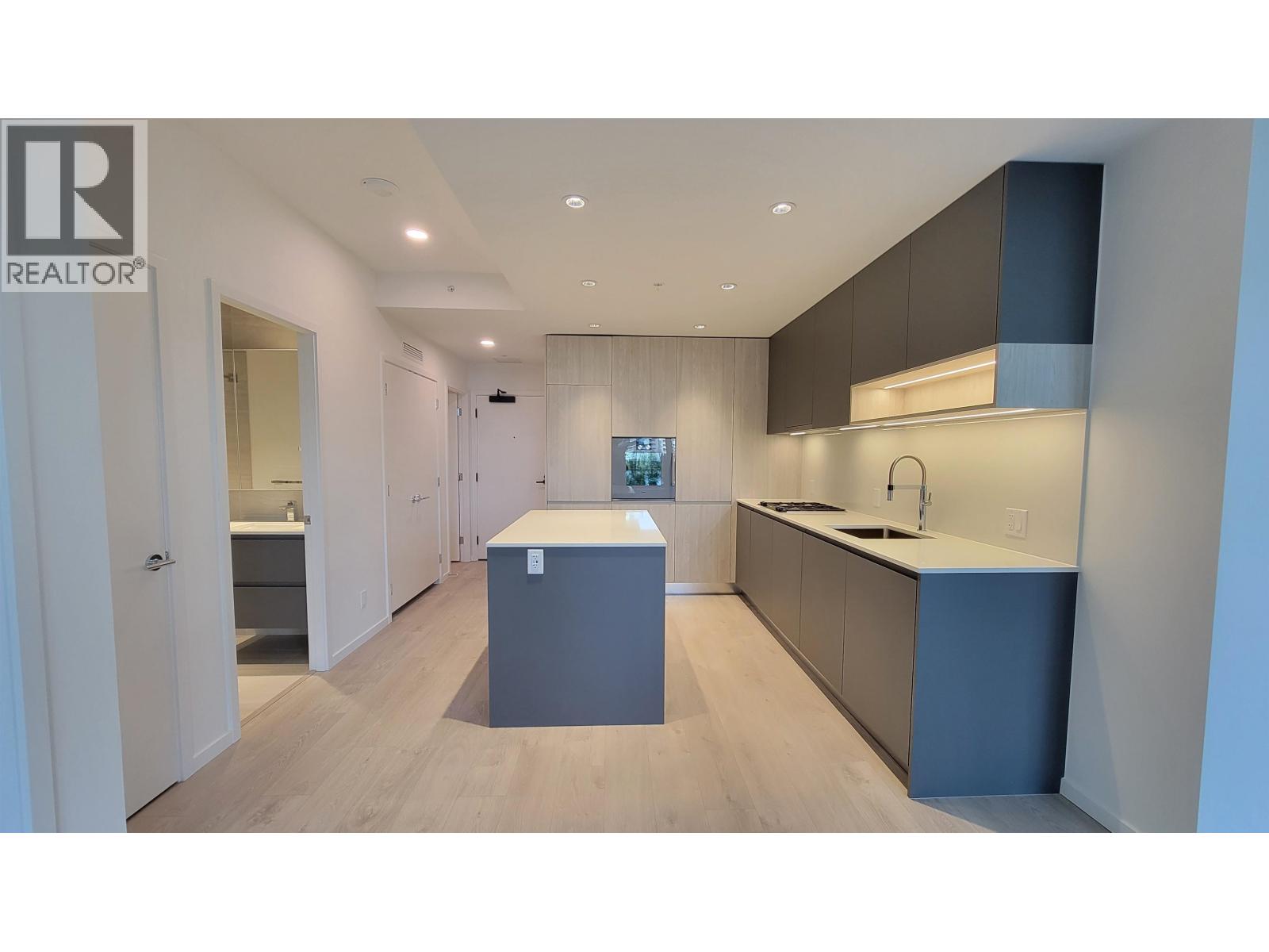 418 6300 Minoru Boulevard, Richmond, British Columbia V6Y 1Y5 - Photo 2 - R3072594