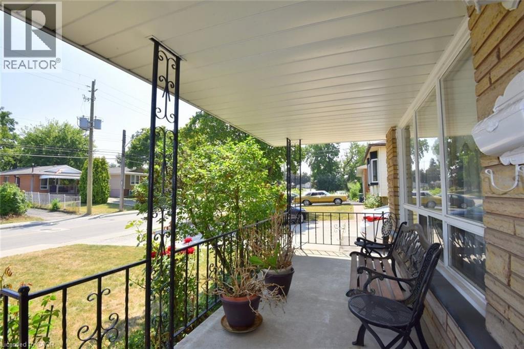 122 Mount Albion Road, Hamilton, Ontario  L8K 5S8 - Photo 9 - 40792690