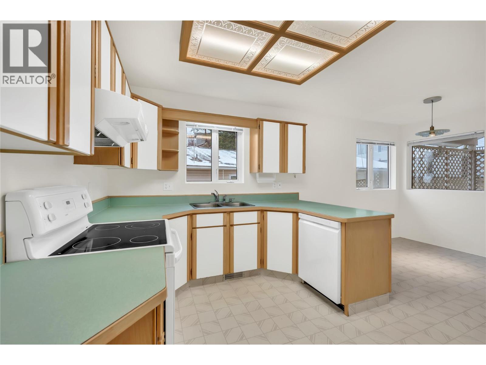 17017 Snow Avenue Unit# 24, Summerland, British Columbia  V0H 1Z6 - Photo 3 - 10358673