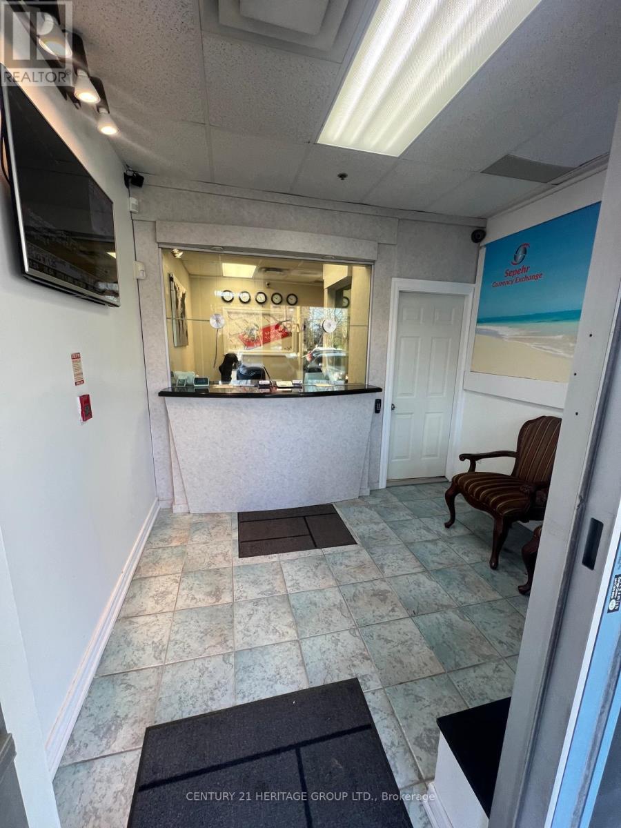 B23 - 7378 Yonge Street, Vaughan, Ontario  L4J 8J1 - Photo 3 - N12603992