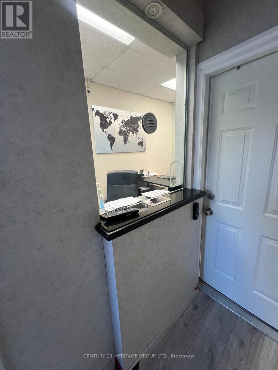 B23 - 7378 Yonge Street, Vaughan, Ontario  L4J 8J1 - Photo 7 - N12603992