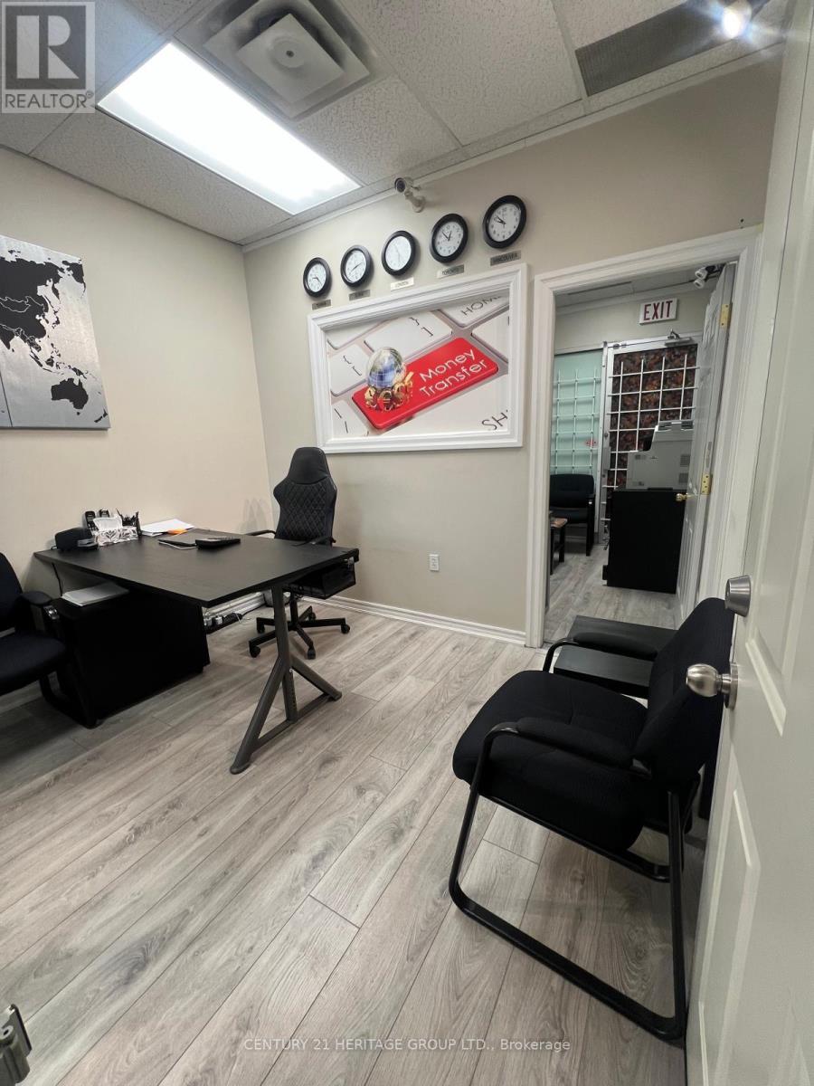 B23 - 7378 Yonge Street, Vaughan, Ontario  L4J 8J1 - Photo 8 - N12603992