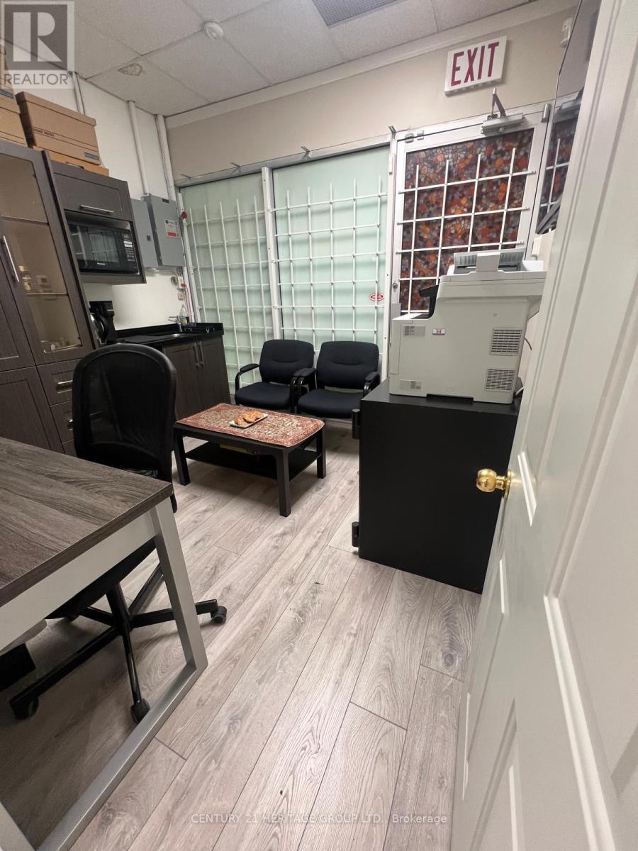 B23 - 7378 Yonge Street, Vaughan, Ontario  L4J 8J1 - Photo 13 - N12603992