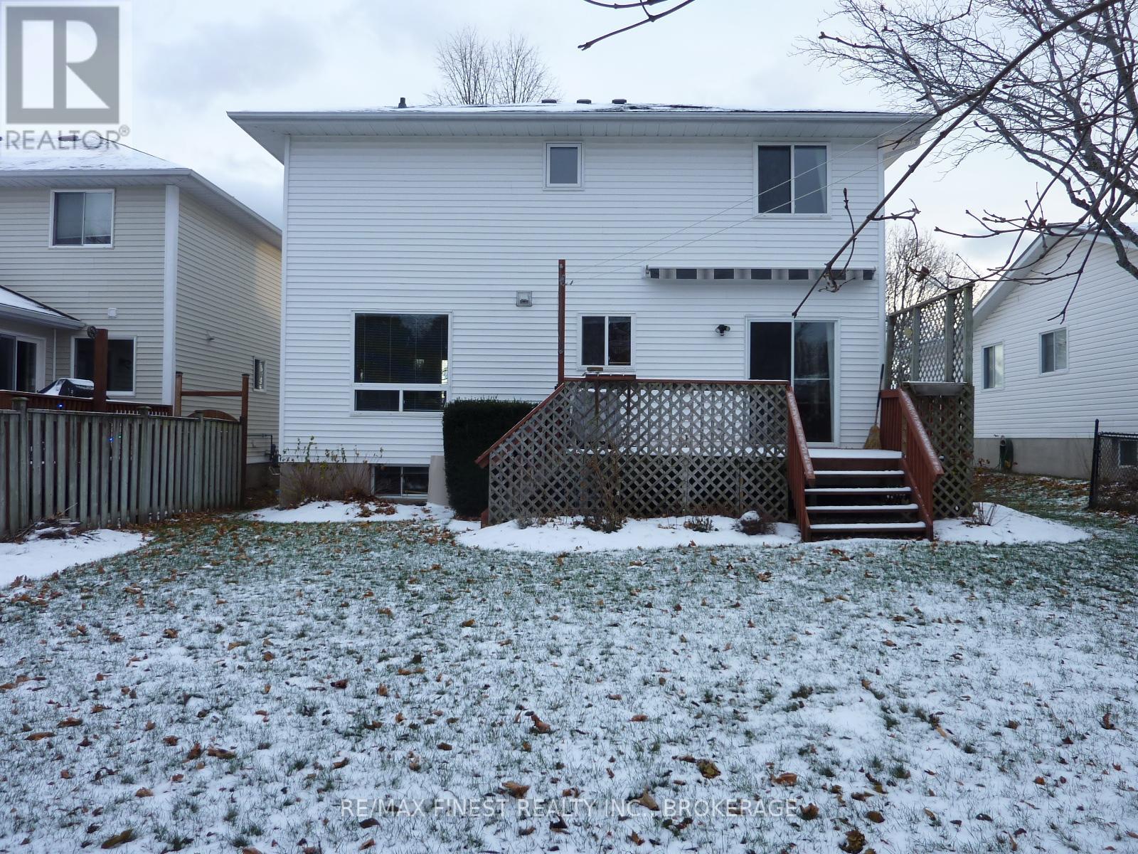 1104 Acadia Drive, Kingston, Ontario K7M 8V7 - Photo 3 - X12278752