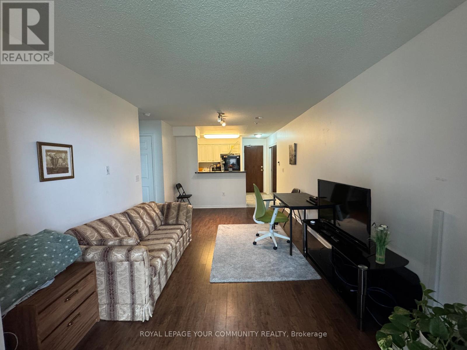 816 - 17 Michael Power Place, Toronto, Ontario  M9A 5G5 - Photo 9 - W12606642