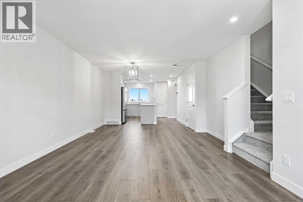 19834 45 Street Se, Calgary, Alberta T3M 4B6 - Photo 3 - A2268374