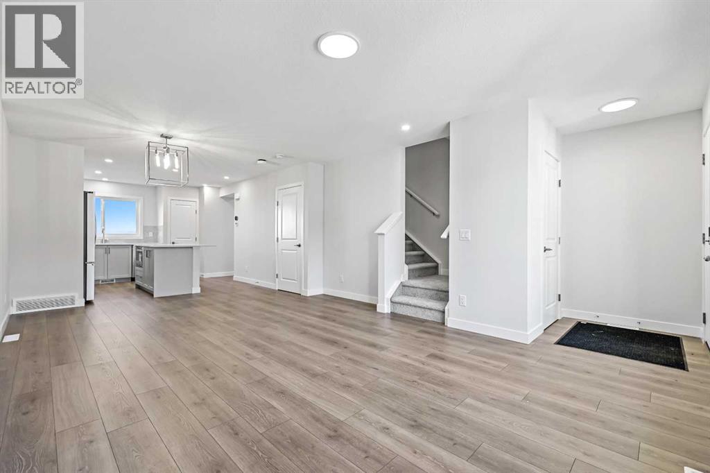 19834 45 Street Se, Calgary, Alberta T3M 4B6 - Photo 4 - A2268374