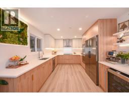 1409 WINDSOR CRESCENT