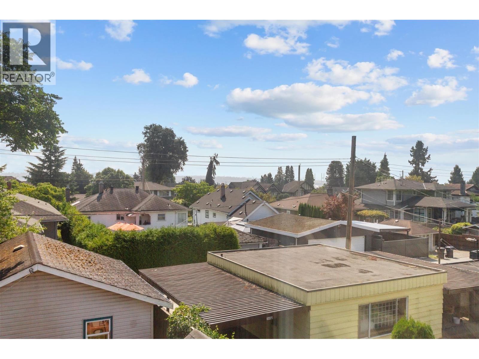 1602 Tenth Avenue, New Westminster, British Columbia  V3M 3J3 - Photo 12 - R3072217