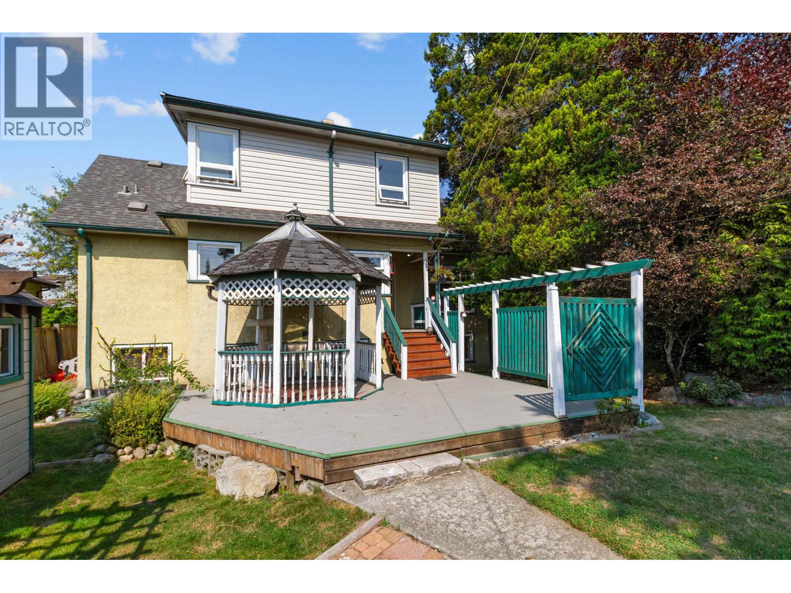 1602 Tenth Avenue, New Westminster, British Columbia  V3M 3J3 - Photo 24 - R3072217