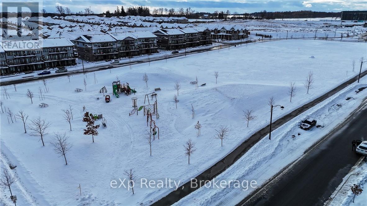 96 Oat Lane, Kitchener, Ontario  N2R 0S8 - Photo 8 - X12606652