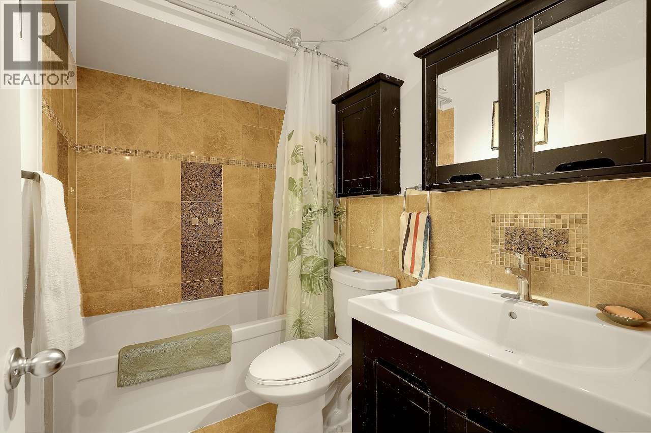 1479 Elinor Crescent, Port Coquitlam, British Columbia V3C 6M5 - Photo 17 - R3072353