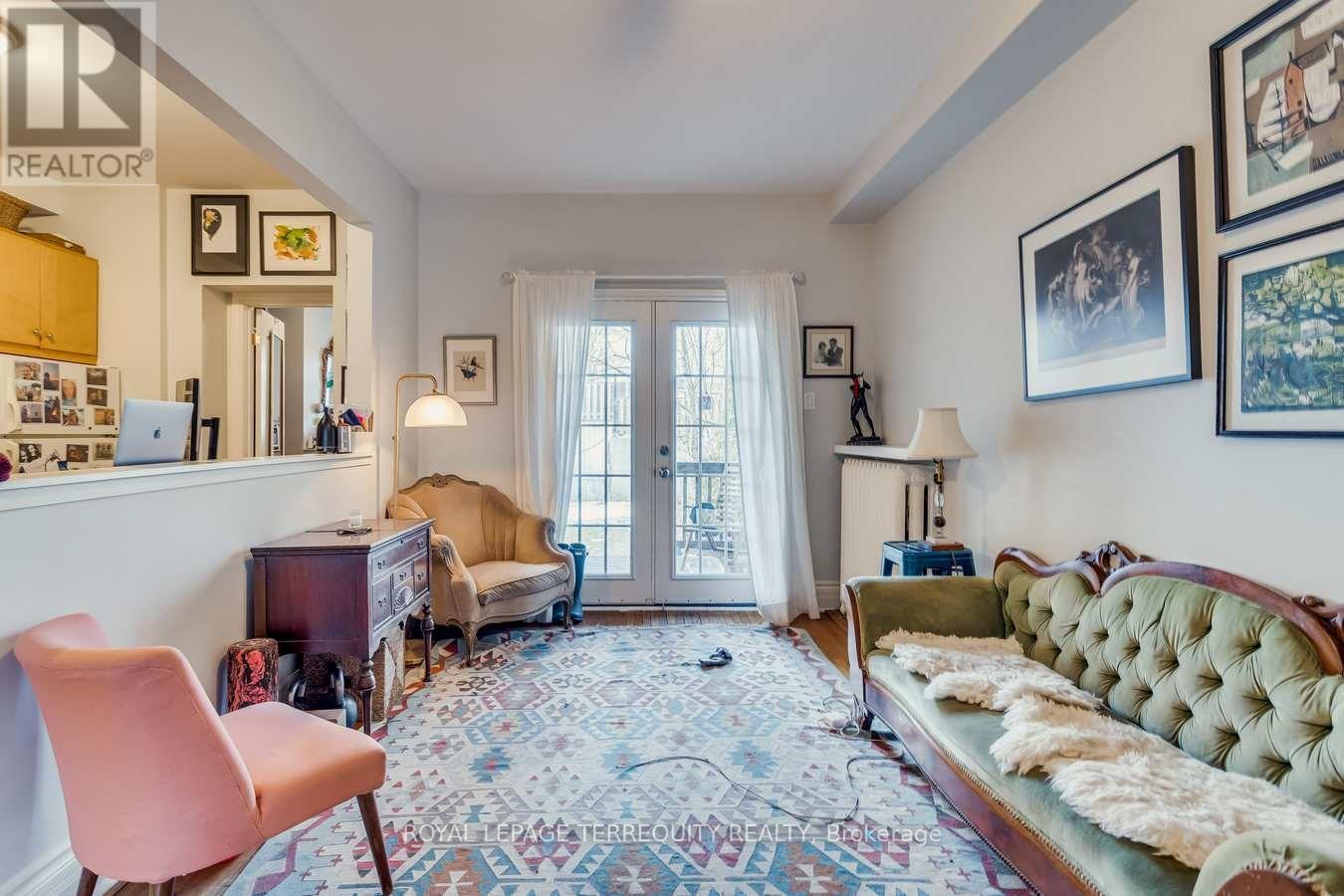 Main - 61 Rusholme Park Crescent W, Toronto, Ontario  M6J 2E1 - Photo 13 - C12606656