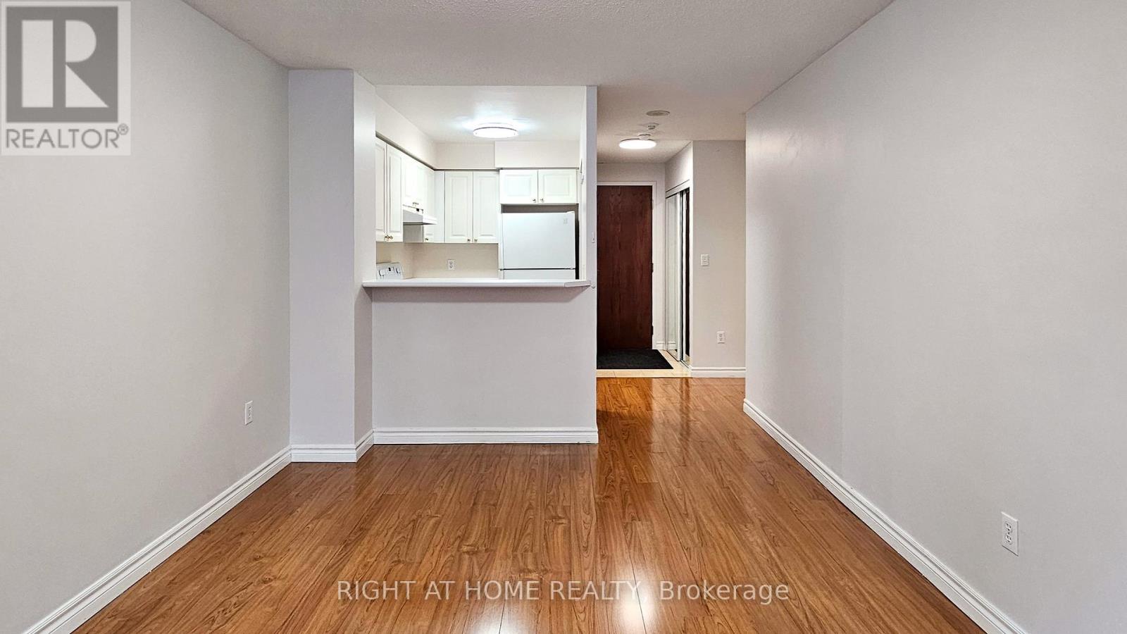 105 - 8 Pemberton Avenue, Toronto, Ontario  M2M 4K8 - Photo 6 - C12606658