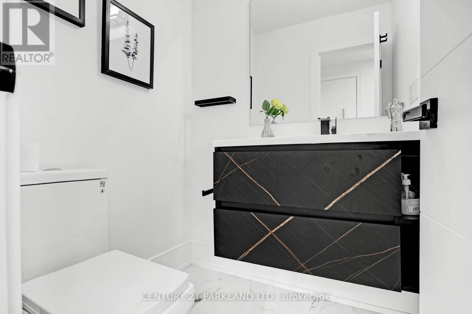 978 Carlaw Avenue, Toronto, Ontario  M4K 3M1 - Photo 16 - E12501430