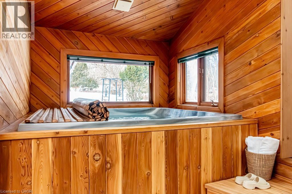 70 Home Street, Hamilton, Ontario  L9H 5W3 - Photo 8 - 40792684