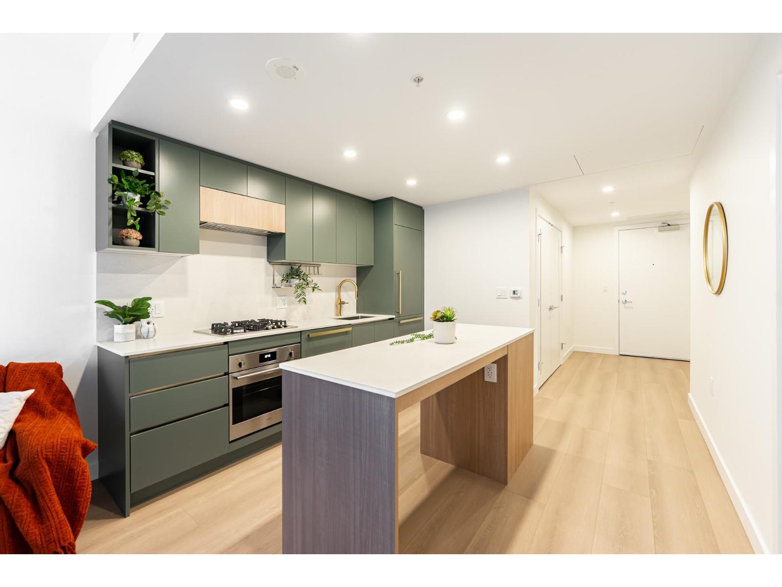 1110 13573 98a Avenue, Surrey, British Columbia  V3T 0X1 - Photo 3 - R3072601