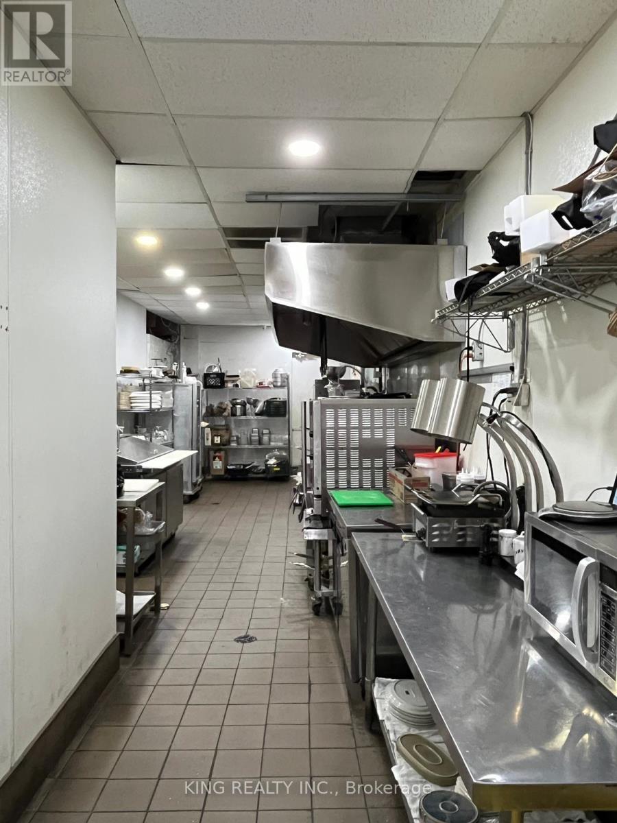 2865 Dundas Street W, Toronto, Ontario  M6P 1Y9 - Photo 4 - W12606662