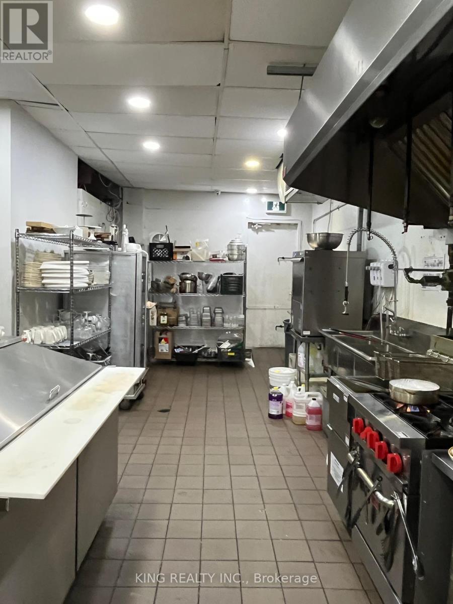 2865 Dundas Street W, Toronto, Ontario  M6P 1Y9 - Photo 5 - W12606662