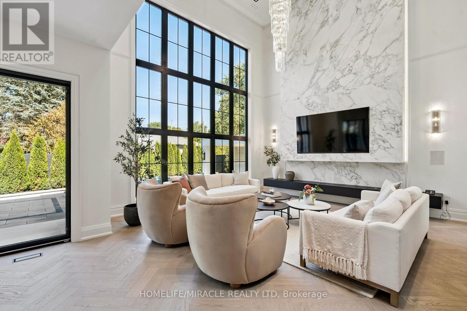 517 Stafford Drive, Oakville, Ontario  L6L 4M4 - Photo 11 - W12606684