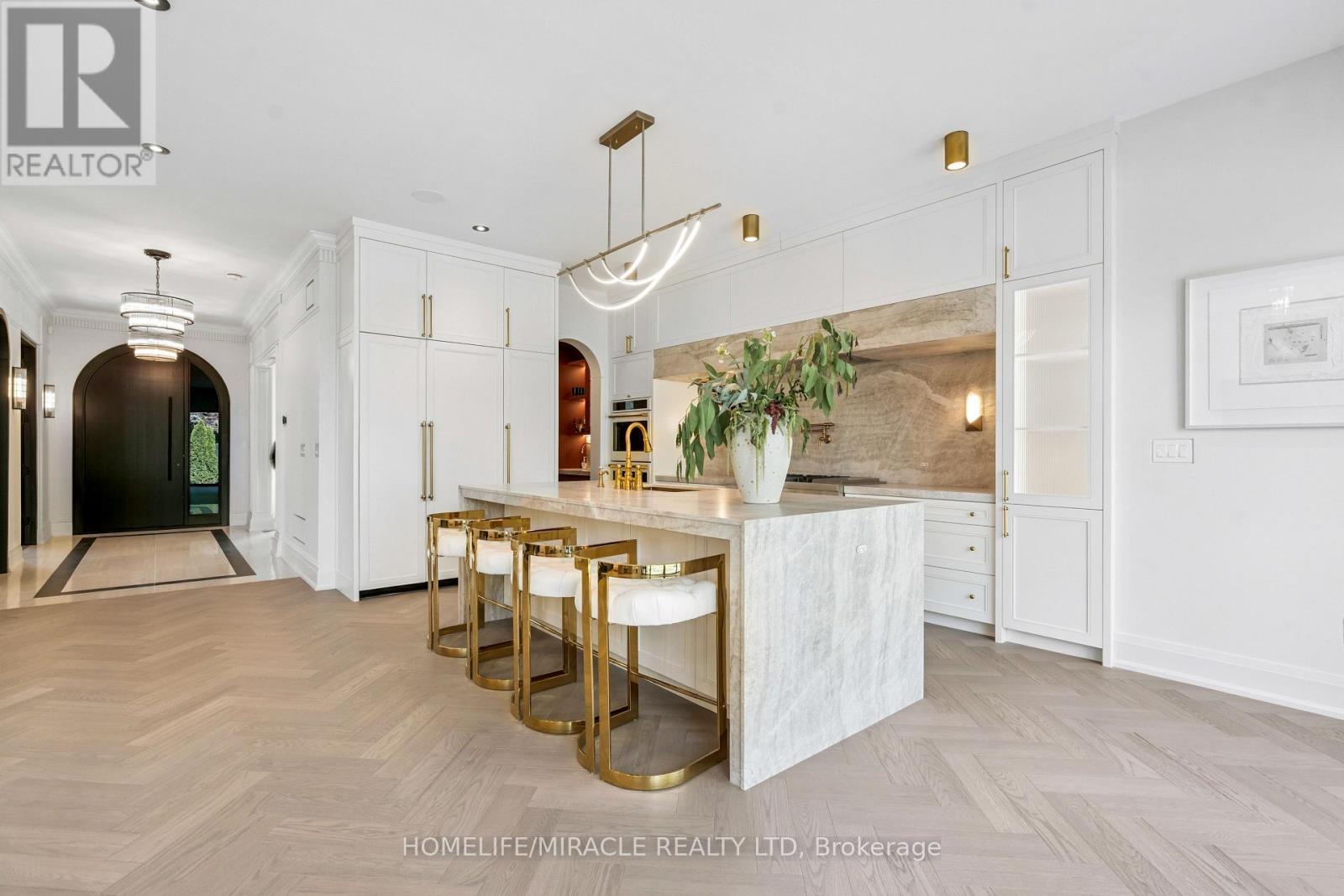 517 Stafford Drive, Oakville, Ontario  L6L 4M4 - Photo 13 - W12606684