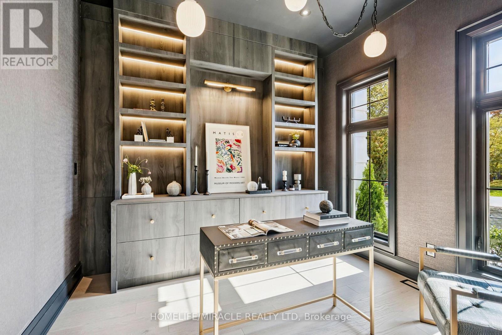 517 Stafford Drive, Oakville, Ontario  L6L 4M4 - Photo 16 - W12606684