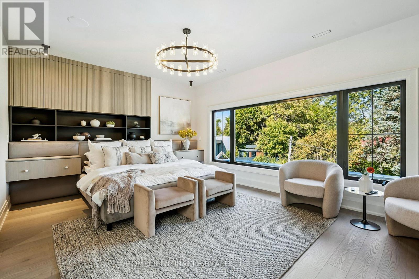 517 Stafford Drive, Oakville, Ontario  L6L 4M4 - Photo 18 - W12606684