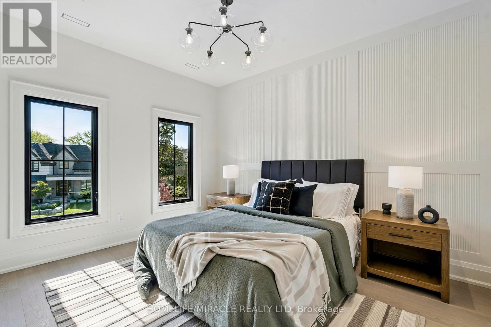 517 Stafford Drive, Oakville, Ontario  L6L 4M4 - Photo 21 - W12606684