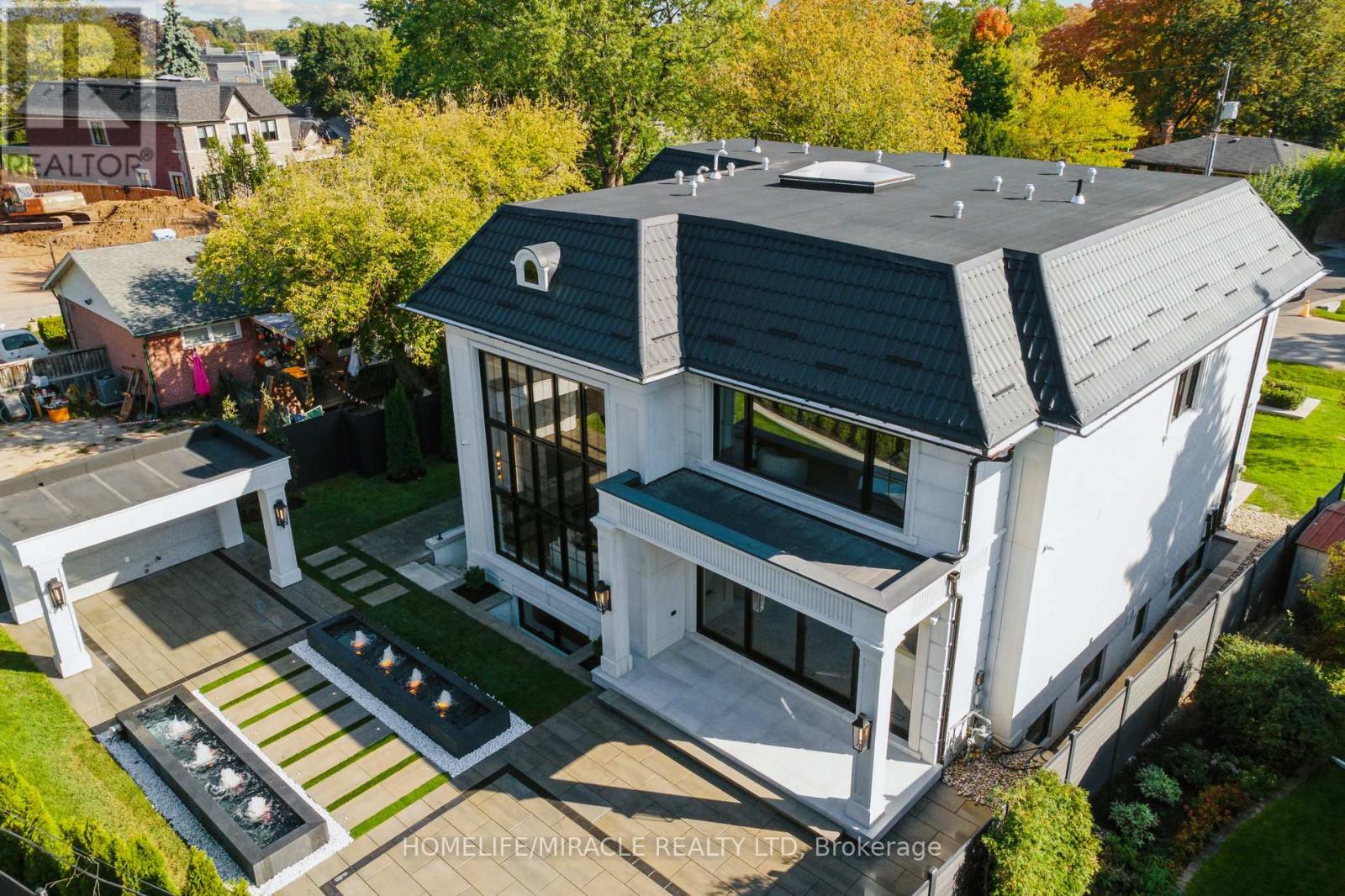 517 Stafford Drive, Oakville, Ontario  L6L 4M4 - Photo 5 - W12606684