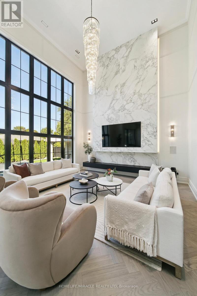 517 Stafford Drive, Oakville, Ontario  L6L 4M4 - Photo 9 - W12606684