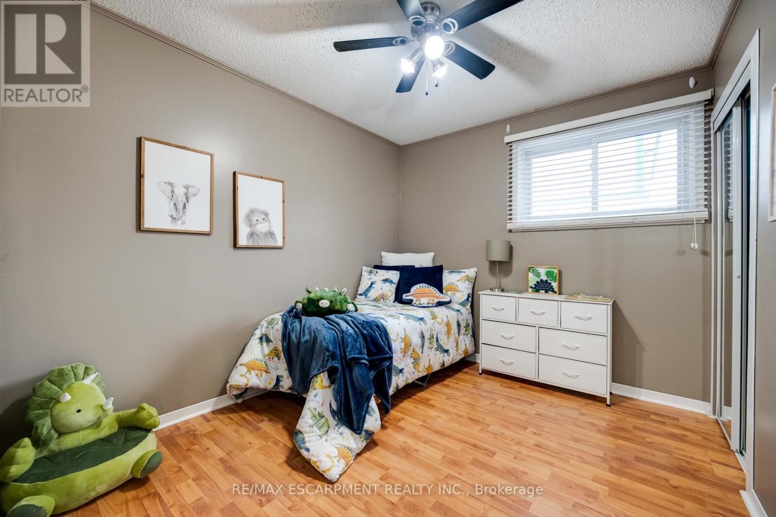 61 Woodlawn Avenue, Brantford, Ontario  N3V 1A6 - Photo 13 - X12606650