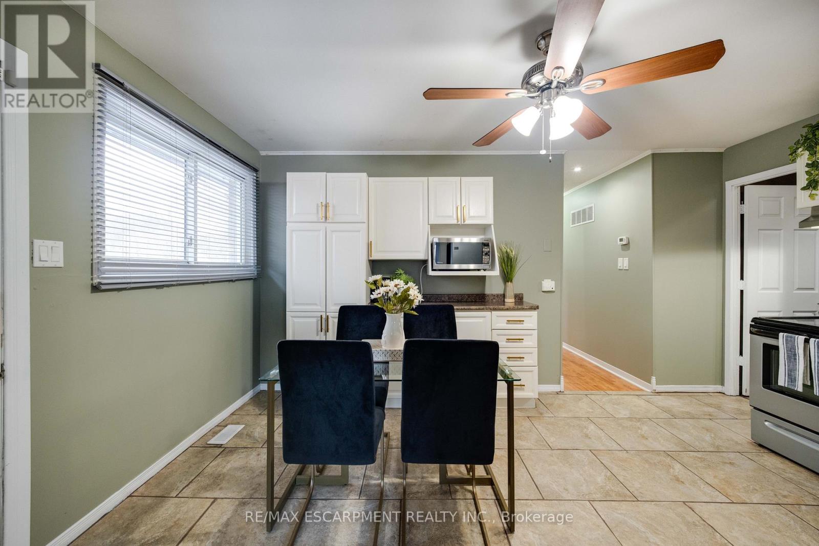 61 Woodlawn Avenue, Brantford, Ontario  N3V 1A6 - Photo 17 - X12606650