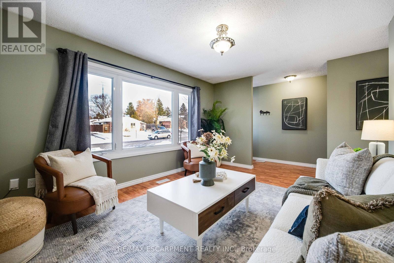 61 Woodlawn Avenue, Brantford, Ontario  N3V 1A6 - Photo 20 - X12606650