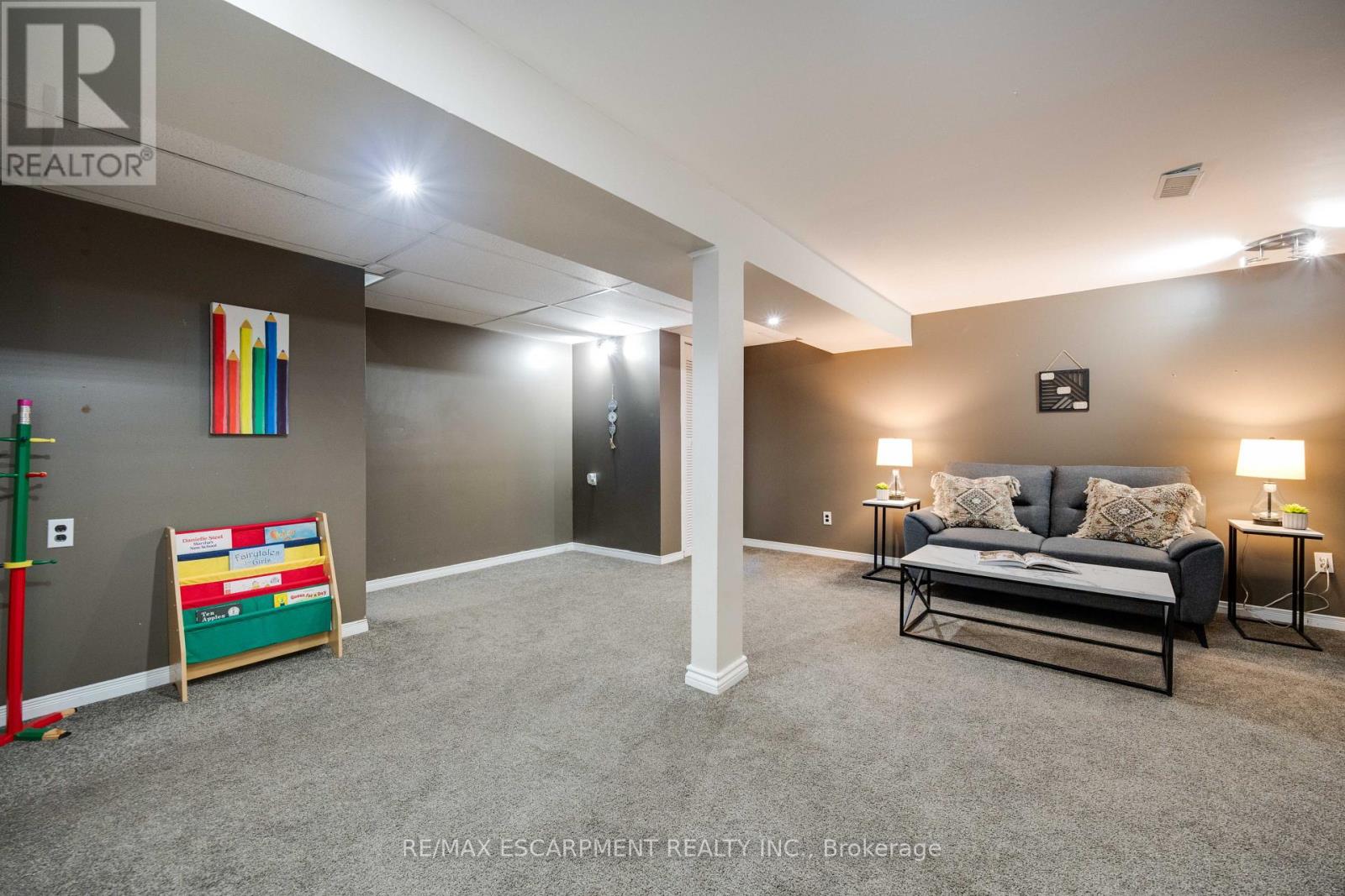 61 Woodlawn Avenue, Brantford, Ontario  N3V 1A6 - Photo 25 - X12606650