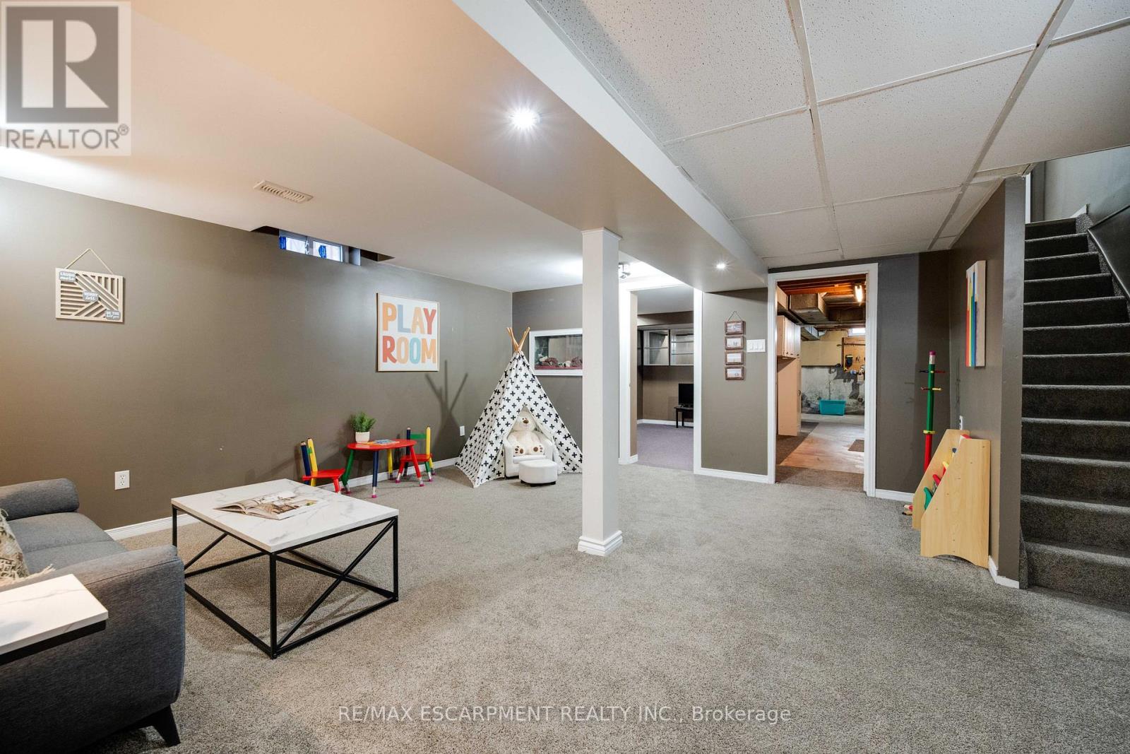 61 Woodlawn Avenue, Brantford, Ontario  N3V 1A6 - Photo 5 - X12606650