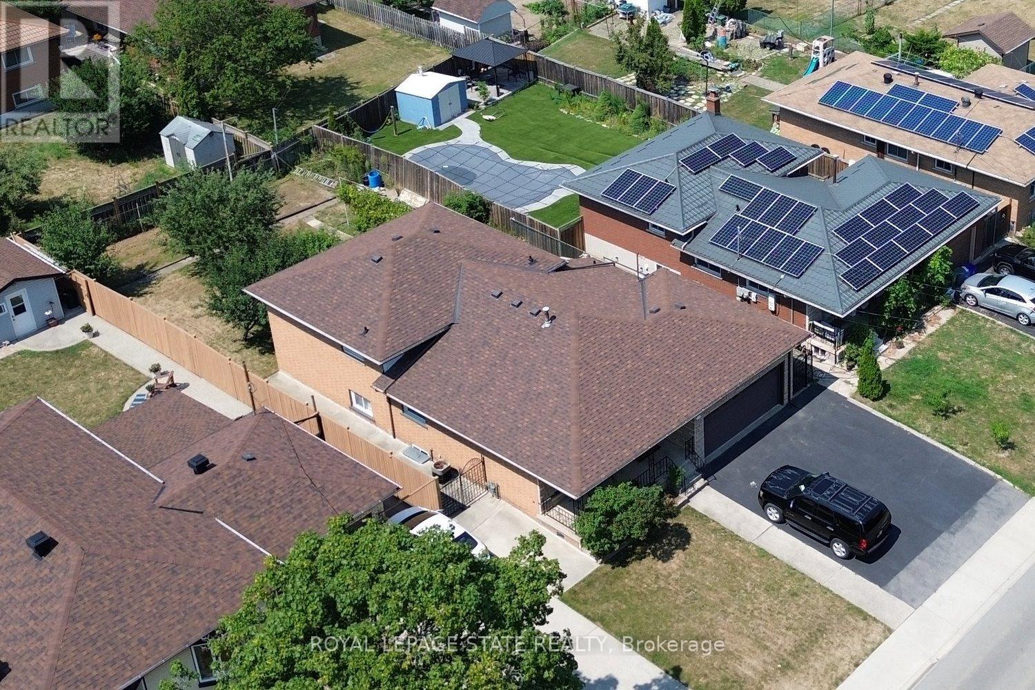 122 Mount Albion Road, Hamilton, Ontario  L8K 5S8 - Photo 2 - X12606676