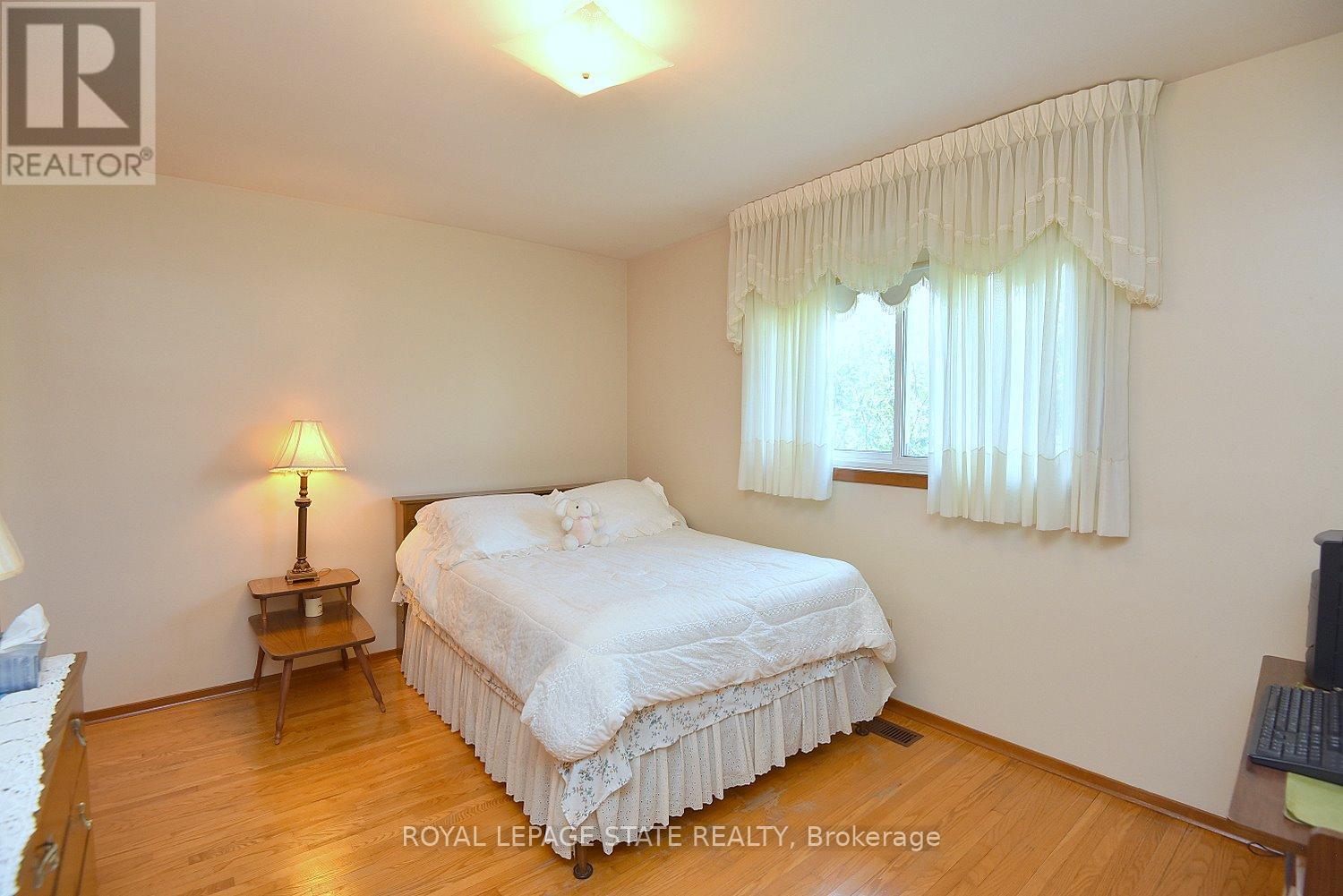 122 Mount Albion Road, Hamilton, Ontario  L8K 5S8 - Photo 23 - X12606676