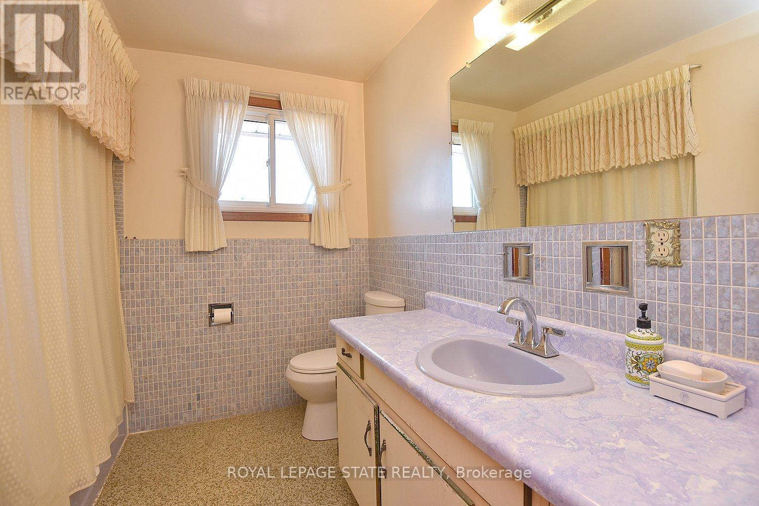 122 Mount Albion Road, Hamilton, Ontario  L8K 5S8 - Photo 25 - X12606676