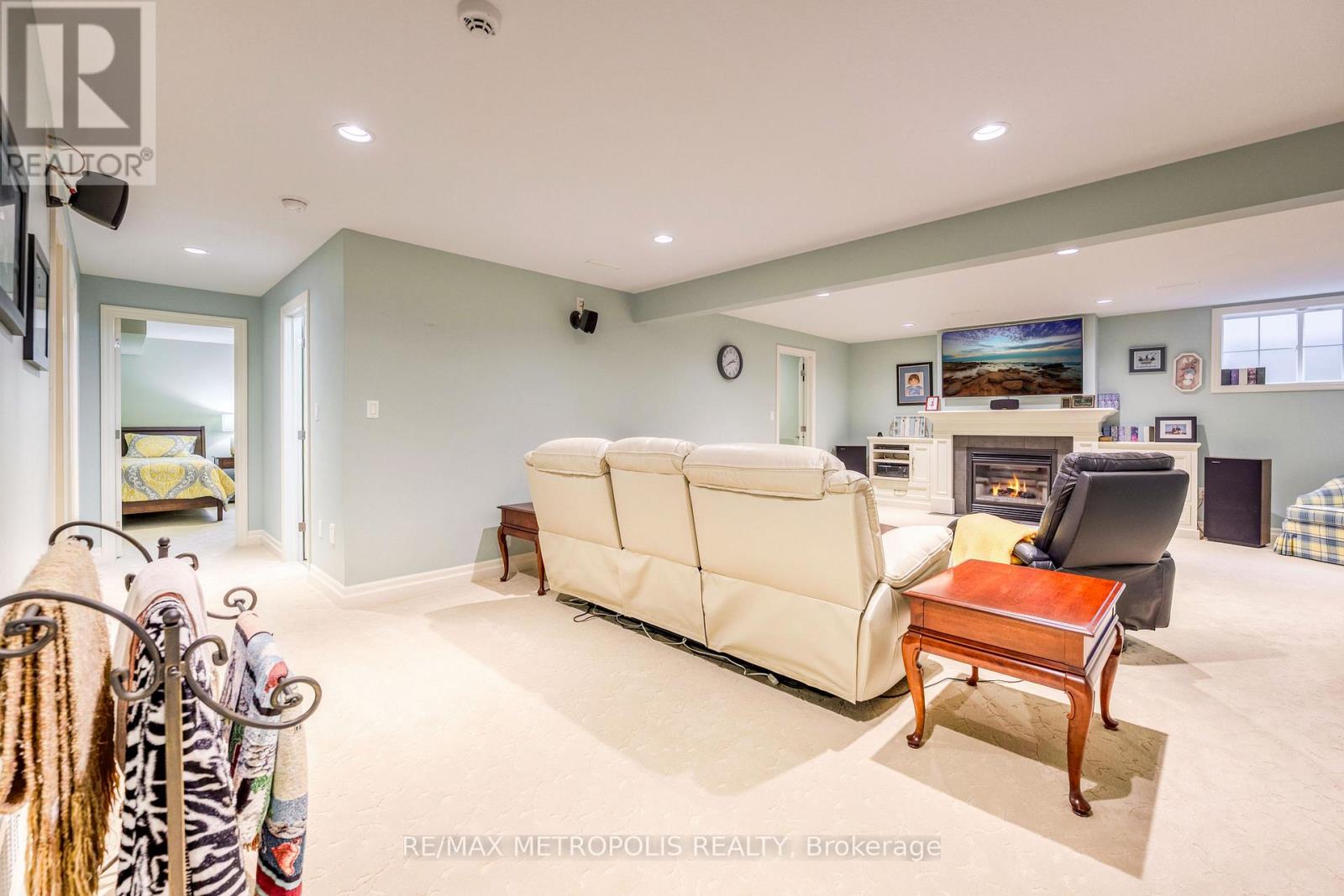 1221 Mike Weir Drive, Sarnia, Ontario  N0N 1C0 - Photo 25 - X12606698