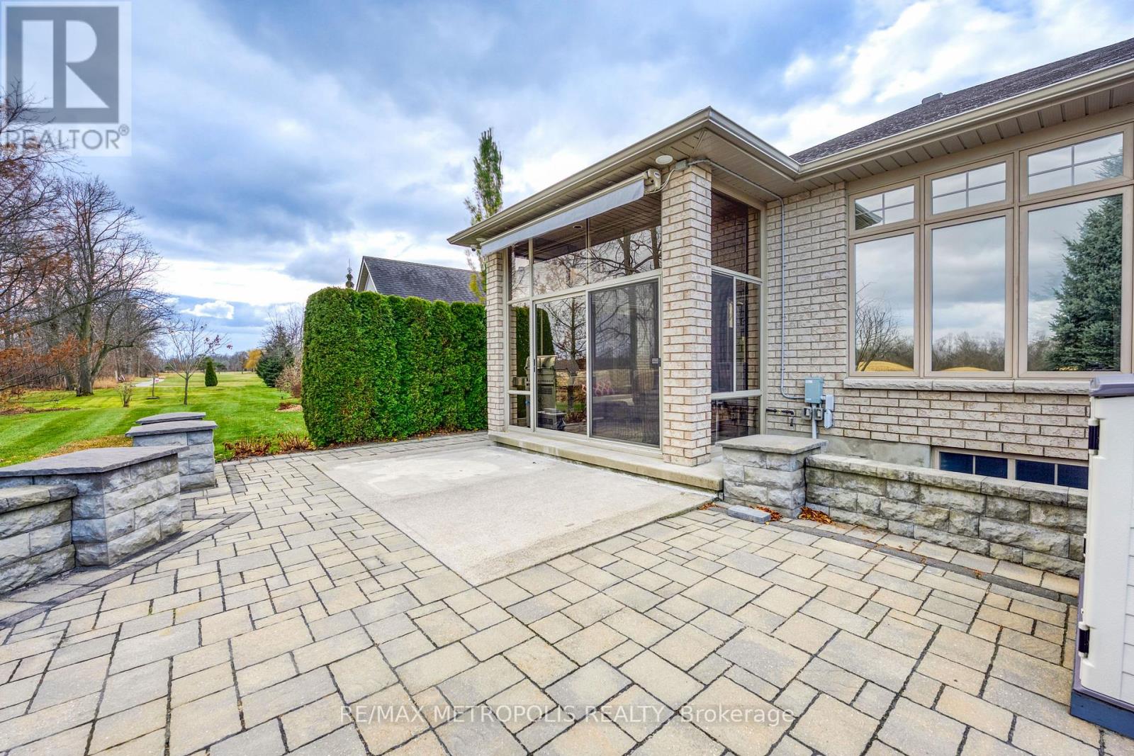 1221 Mike Weir Drive, Sarnia, Ontario  N0N 1C0 - Photo 43 - X12606698