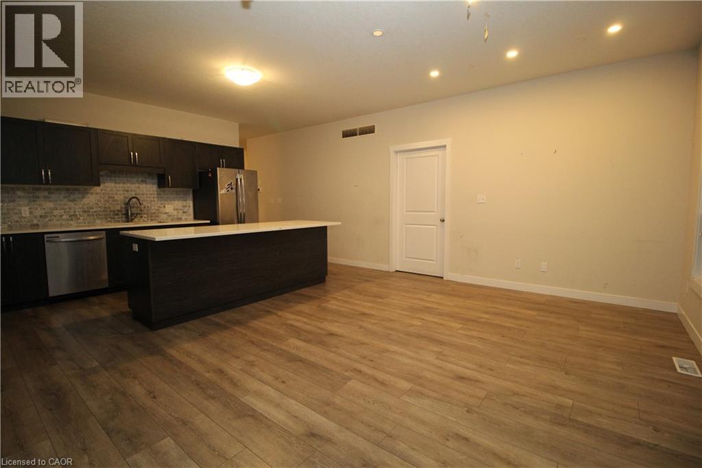 15 Meadowhawk Lane, Simcoe, Ontario N3W 0E8 - Photo 4 - 40739527