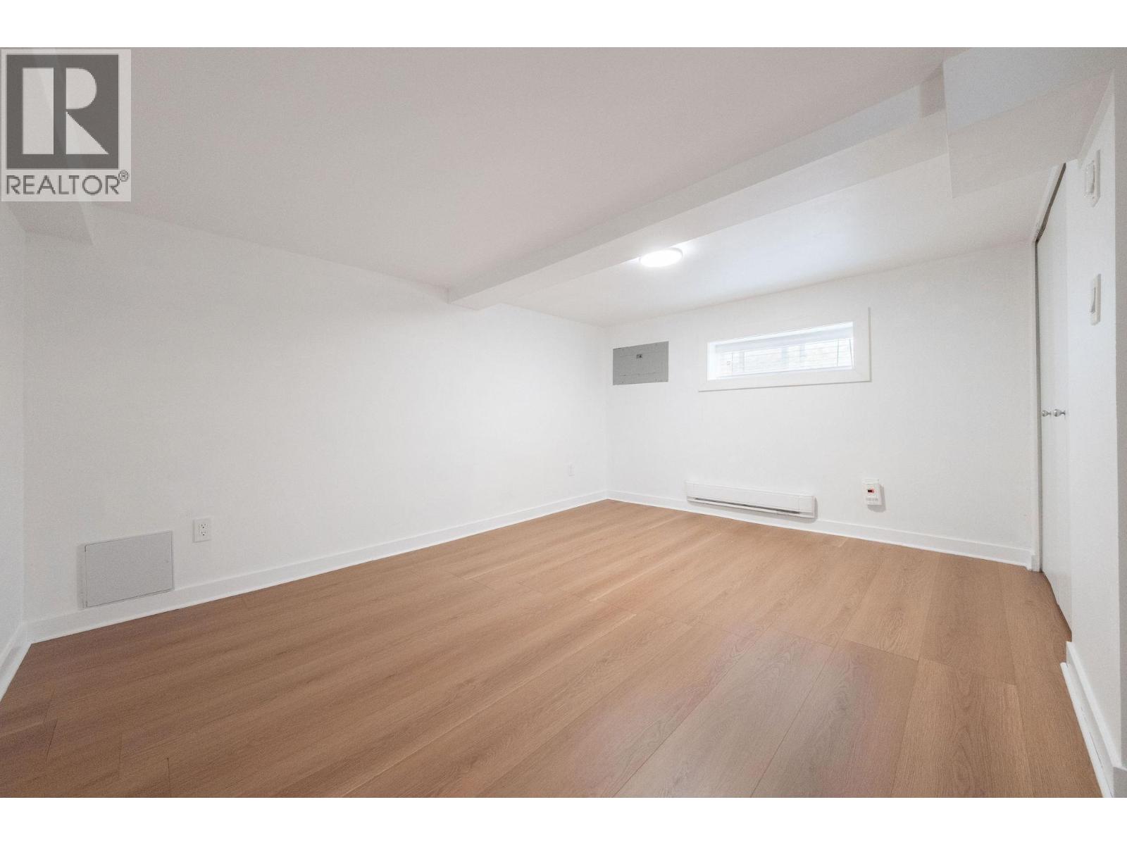 7696 Davies Street, Burnaby, British Columbia  V3N 3H4 - Photo 33 - R3057002